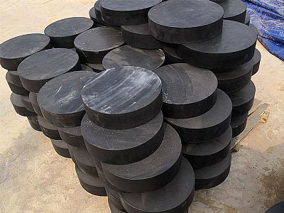 醴陵市板式橡胶支座由若干层橡胶片与薄钢板经加压硫化